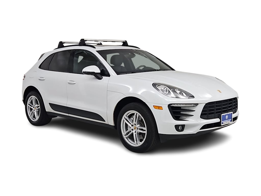 Thumbnail: 2016 Porsche Macan - 23