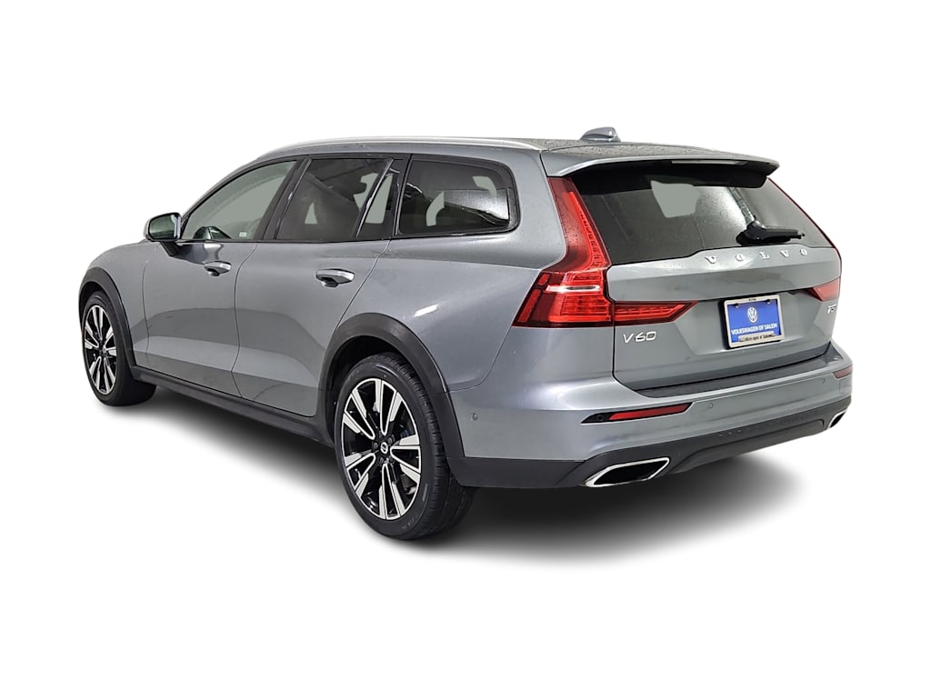 Thumbnail: 2021 Volvo V60 - 4