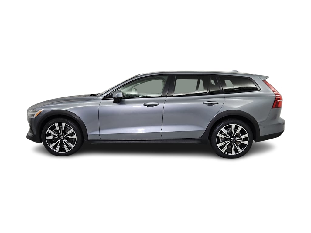 Thumbnail: 2021 Volvo V60 - 3