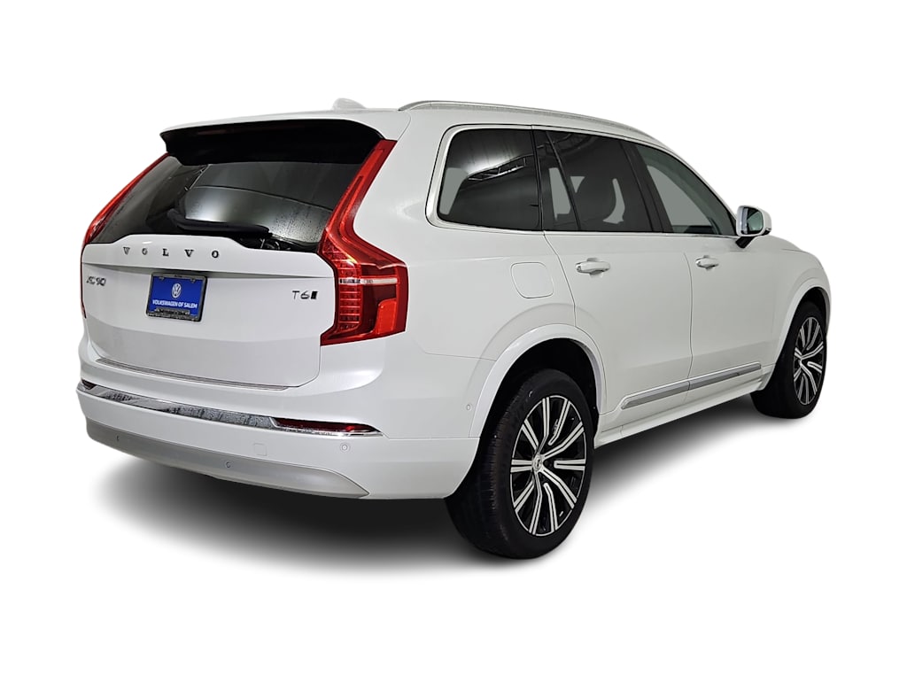 Thumbnail: 2022 Volvo XC90 - 21