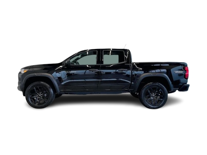 Thumbnail: 2024 Chevrolet Colorado - 3