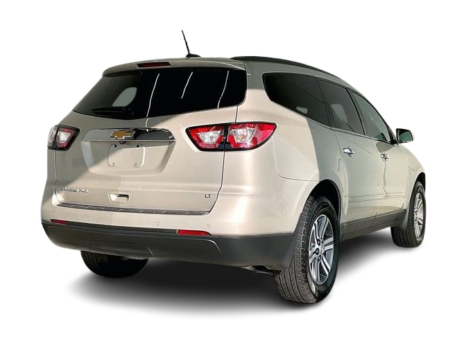 Thumbnail: 2017 Chevrolet Traverse - 25