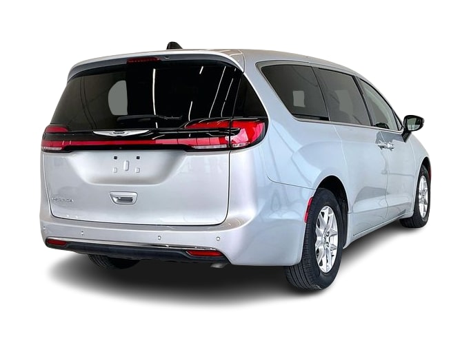 Thumbnail: 2024 Chrysler Pacifica - 23