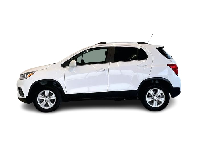 Thumbnail: 2018 Chevrolet Trax - 3