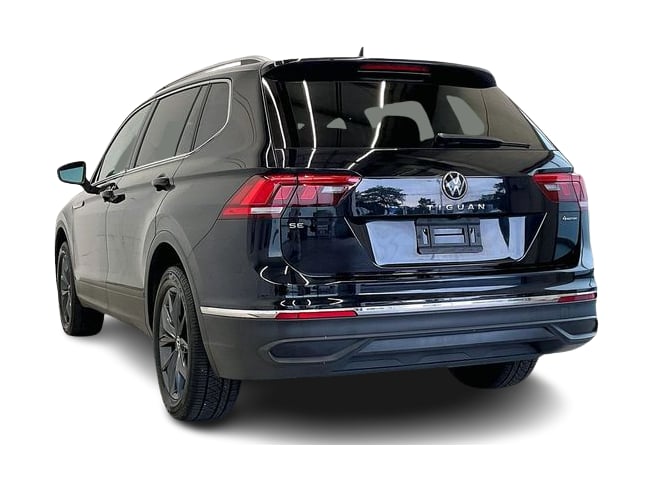Thumbnail: 2023 Volkswagen Tiguan - 4
