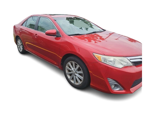 Thumbnail: 2013 Toyota Camry - 10