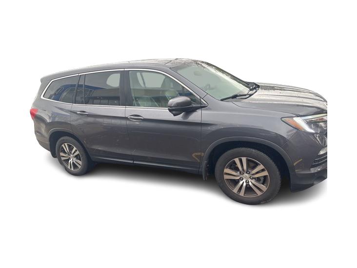 Thumbnail: 2017 Honda Pilot - 9