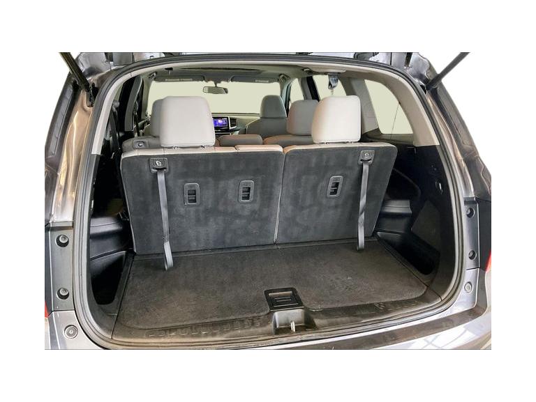 Thumbnail: 2018 Honda Pilot - 18