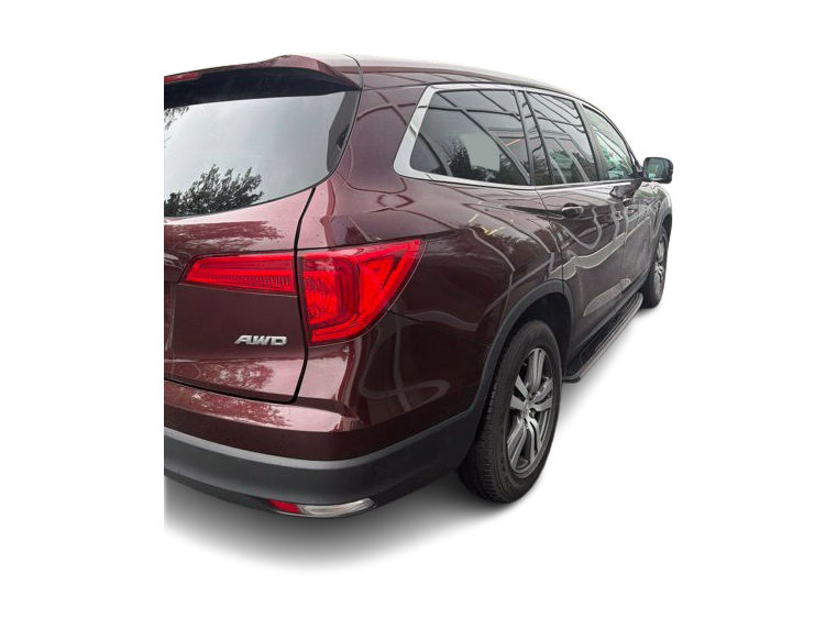 Thumbnail: 2017 Honda Pilot - 11