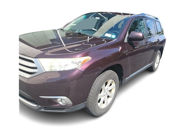 Used 2013 Toyota Highlander Plus with VIN 5TDBK3EH7DS185671 for sale in Hudson, WI