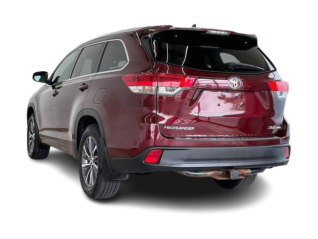 Thumbnail: 2017 Toyota Highlander - 4