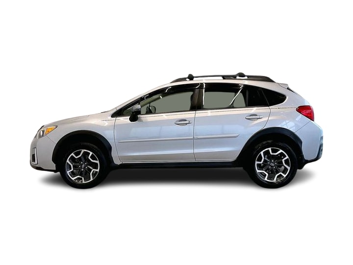 Thumbnail: 2017 Subaru Crosstrek - 3