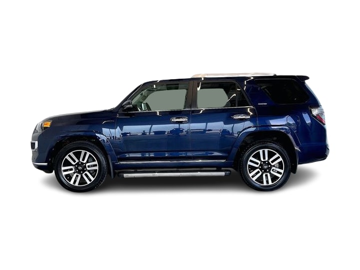 Thumbnail: 2016 Toyota 4Runner - 3