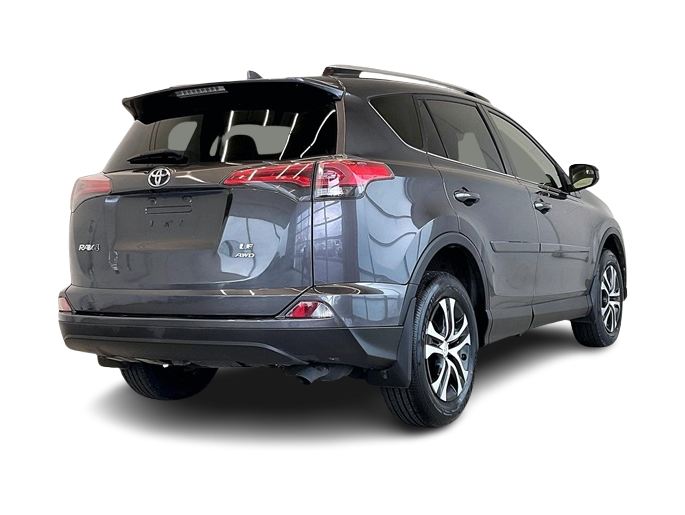 Thumbnail: 2018 Toyota RAV4 - 24