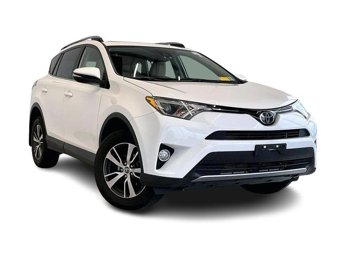 Thumbnail: 2018 Toyota RAV4 - 23