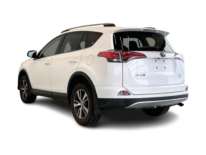 Thumbnail: 2018 Toyota RAV4 - 4