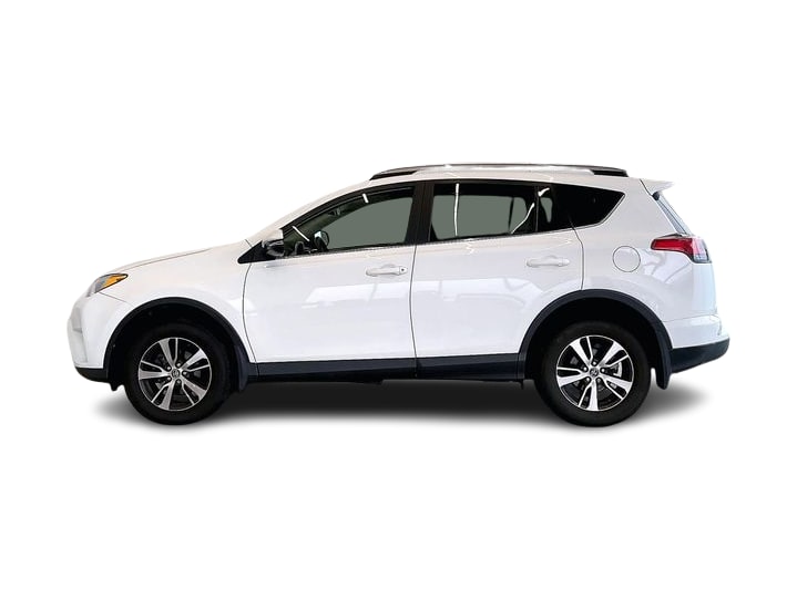 Thumbnail: 2018 Toyota RAV4 - 3
