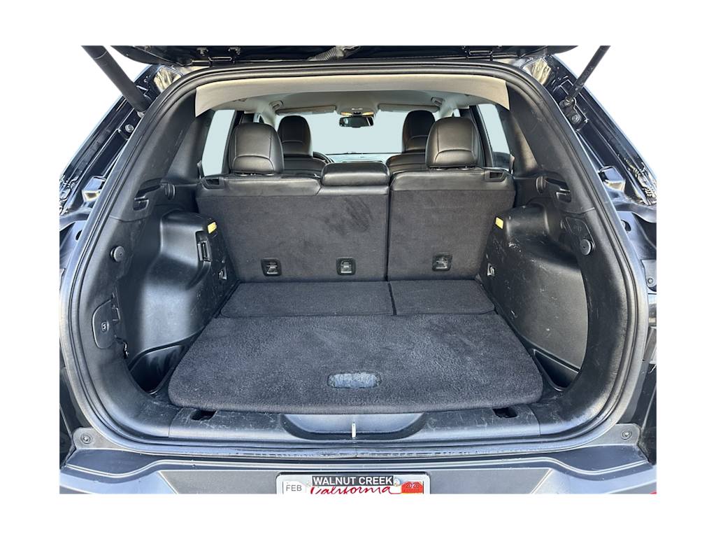 Thumbnail: 2018 Jeep Cherokee - 18