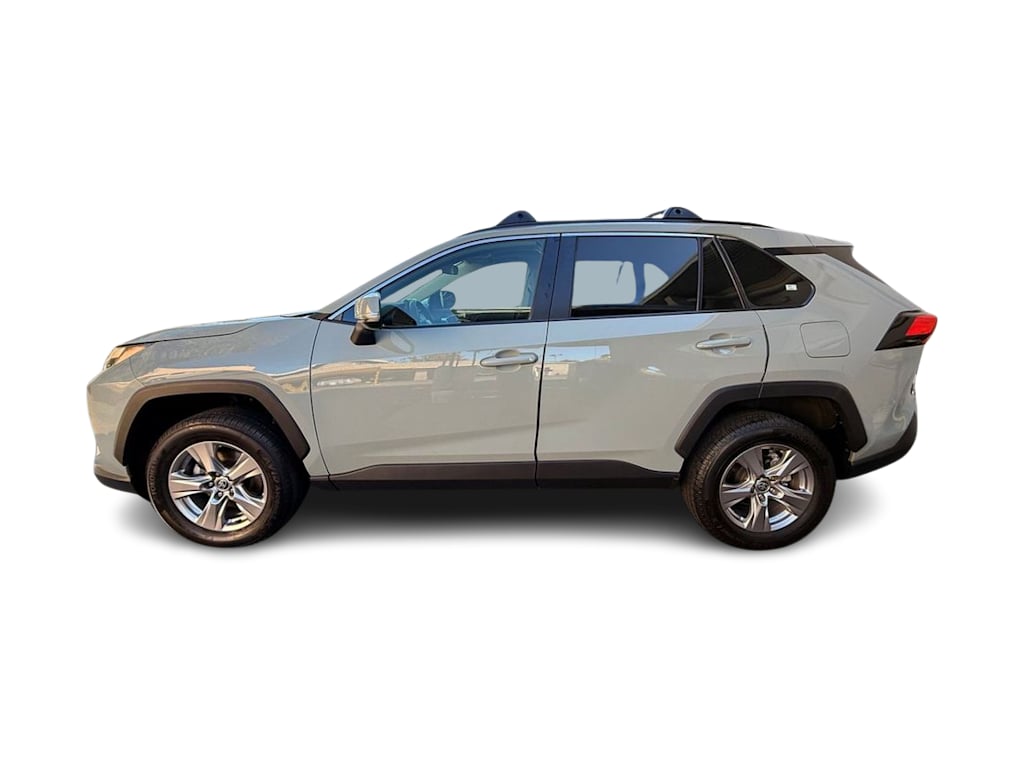 Thumbnail: 2022 Toyota RAV4 - 3