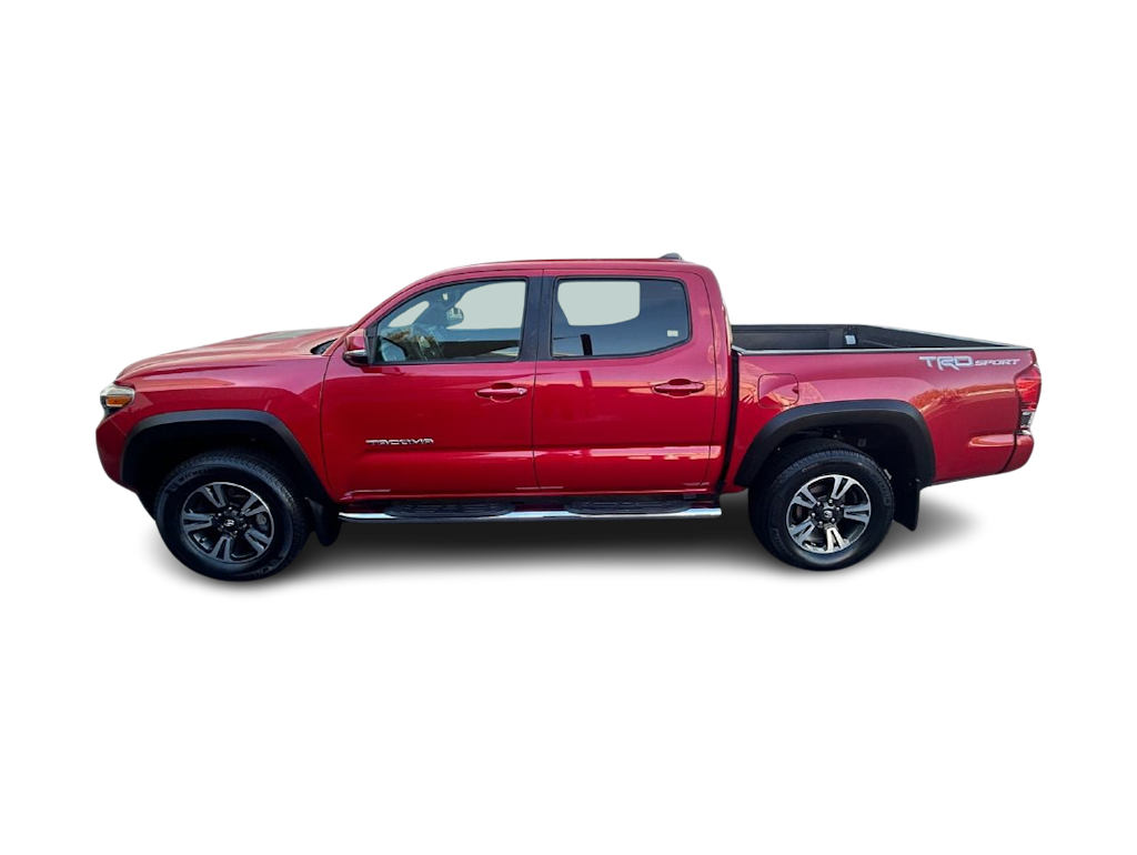 Thumbnail: 2017 Toyota Tacoma - 3