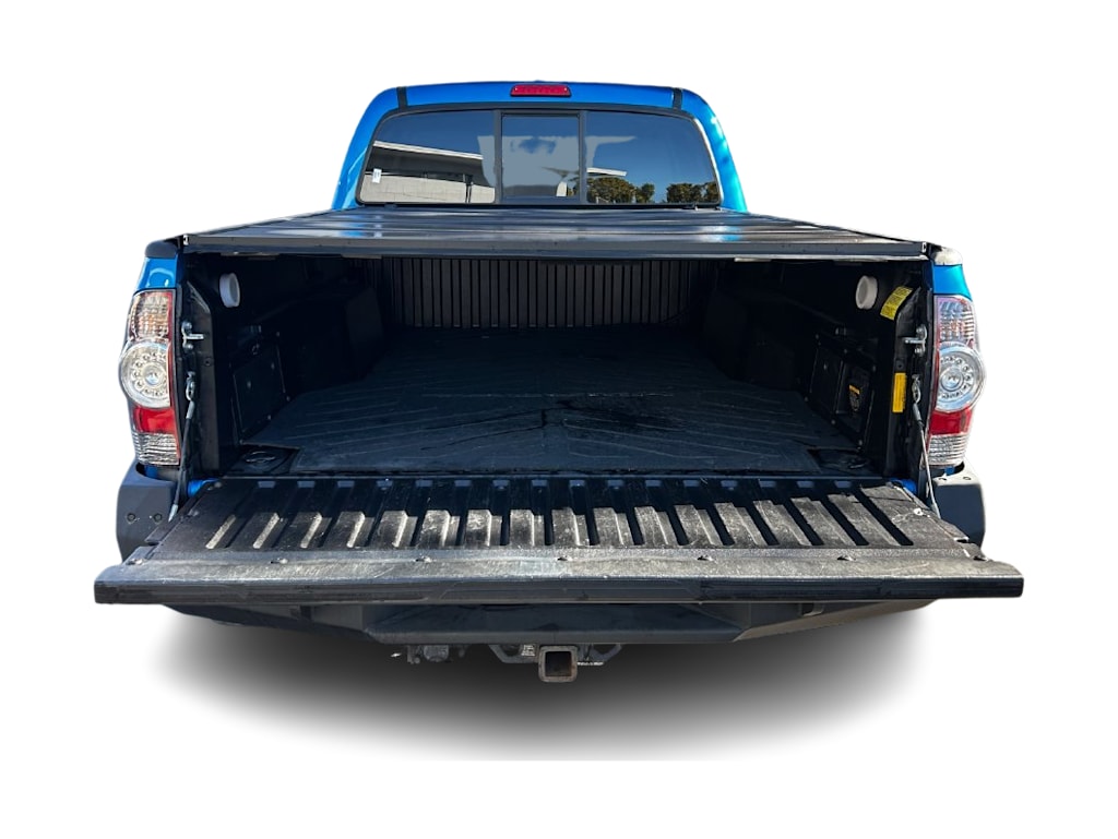Thumbnail: 2011 Toyota Tacoma - 17