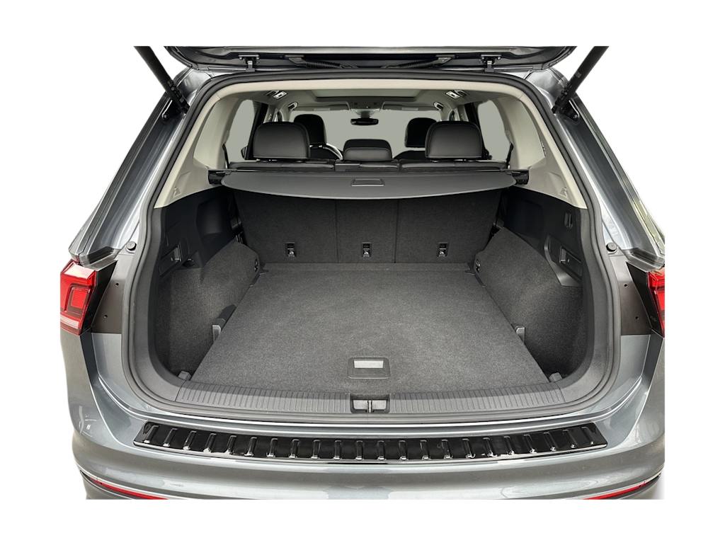 2022 Volkswagen Tiguan SE 16