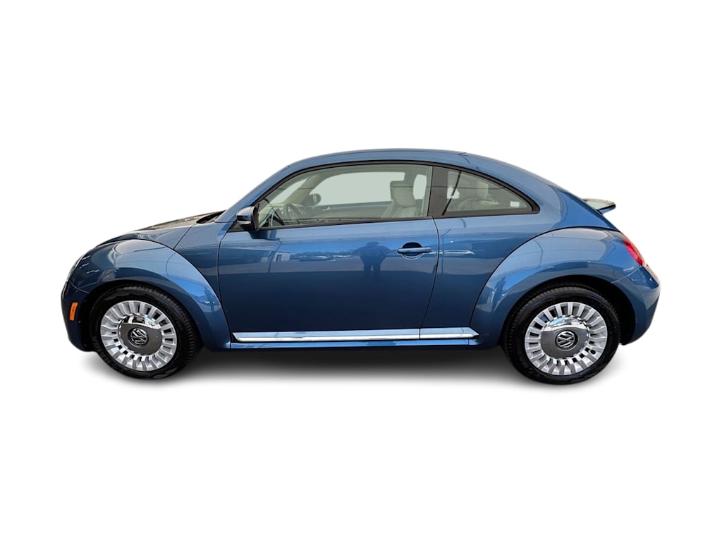 Thumbnail: 2016 Volkswagen Beetle - 3