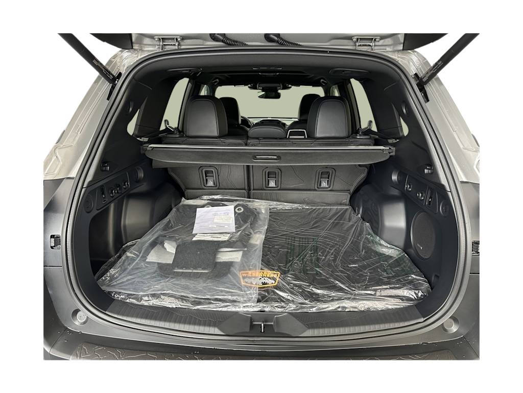Thumbnail: 2026 Subaru Forester - 18
