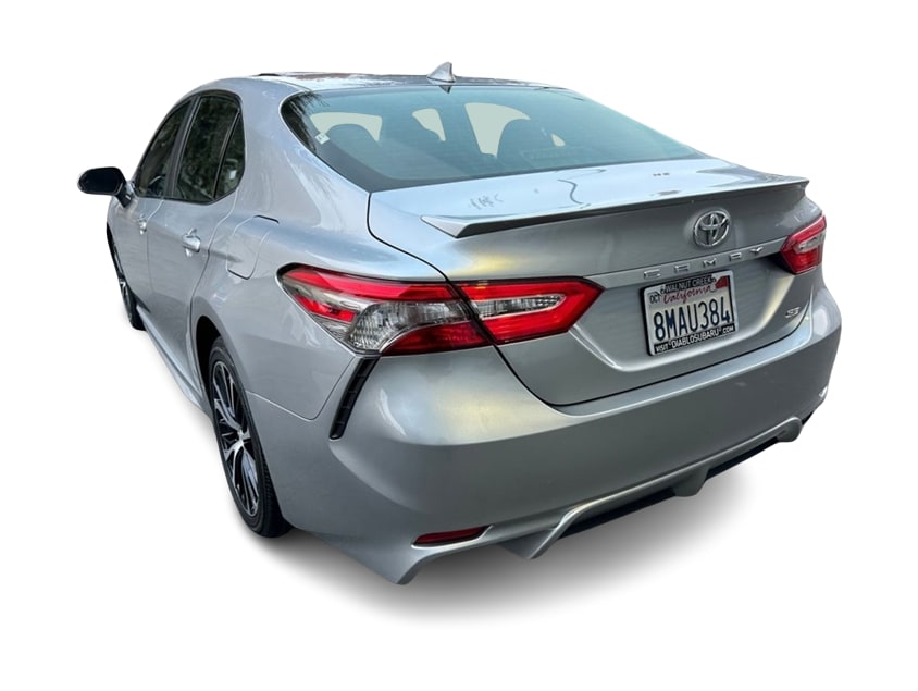 Thumbnail: 2019 Toyota Camry - 4