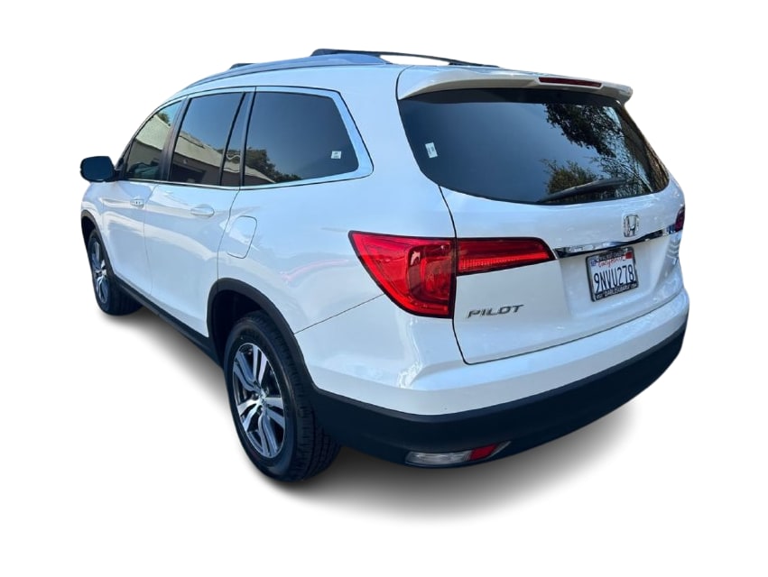 Thumbnail: 2018 Honda Pilot - 4