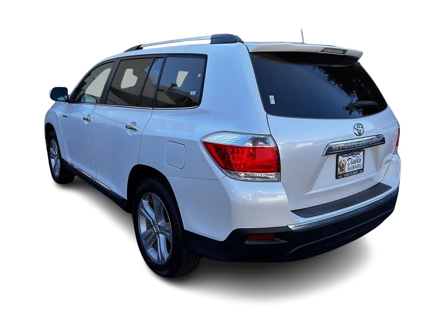 Thumbnail: 2013 Toyota Highlander - 4