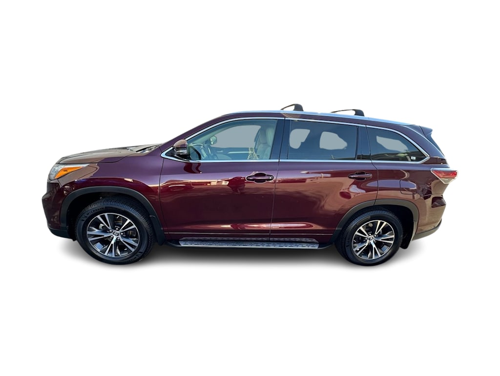 Thumbnail: 2016 Toyota Highlander - 3