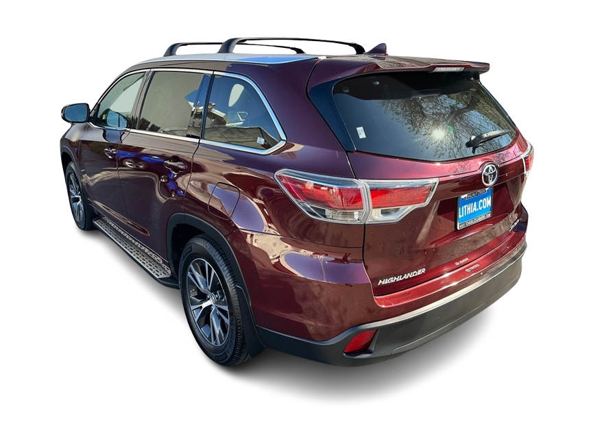 Thumbnail: 2016 Toyota Highlander - 20