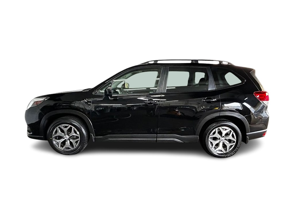 Thumbnail: 2023 Subaru Forester - 3