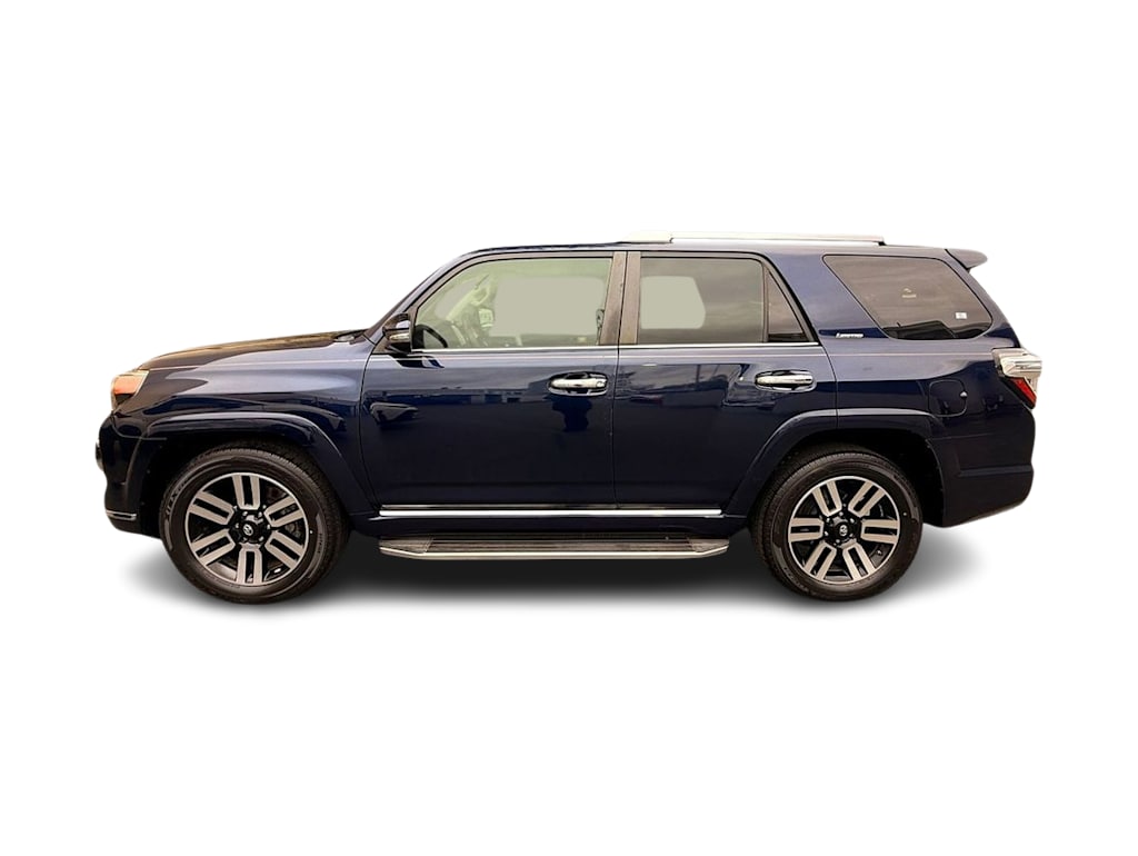 Thumbnail: 2015 Toyota 4Runner - 3