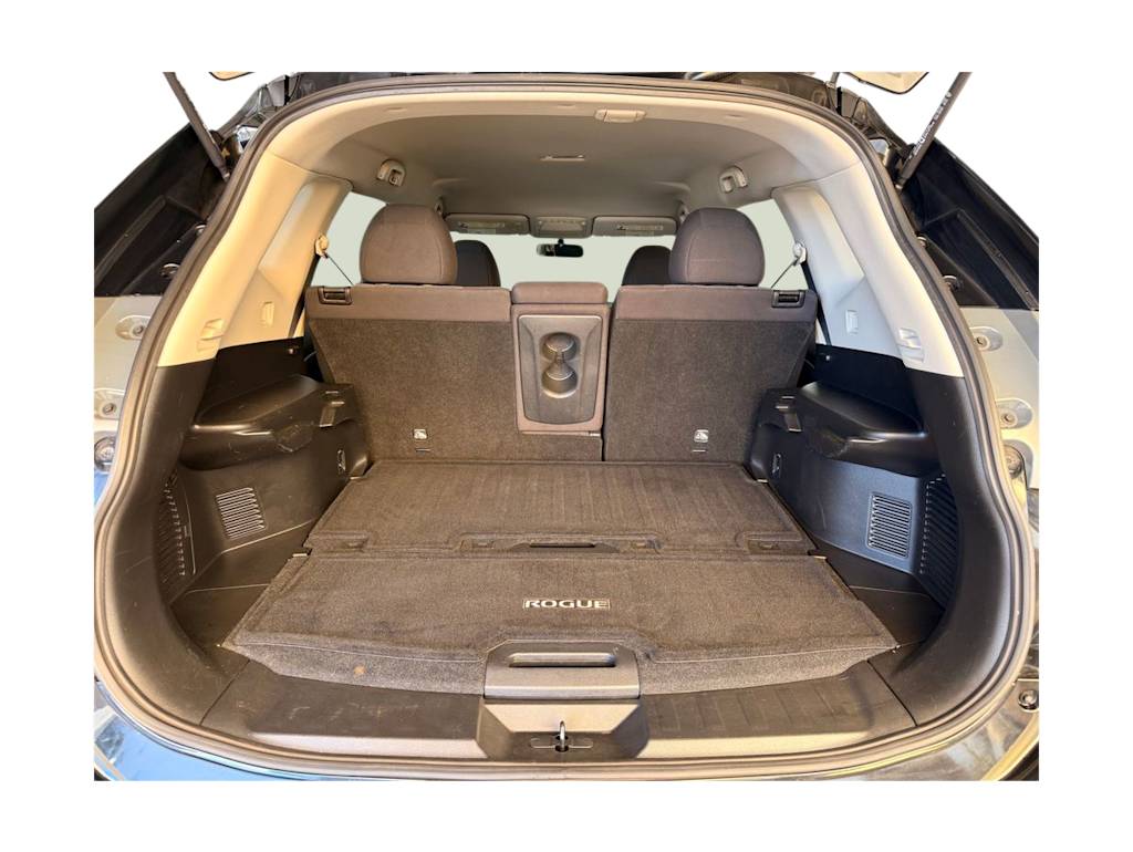 Thumbnail: 2016 Nissan Rogue - 15