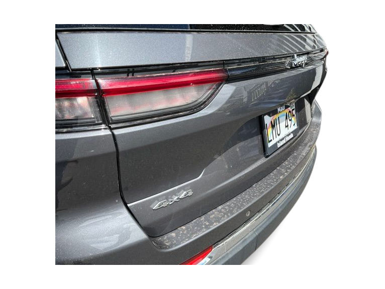 Thumbnail: 2023 Jeep Grand Cherokee - 16