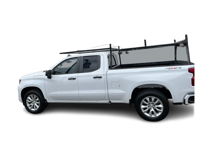 Thumbnail: 2023 Chevrolet Silverado 1500 - 3