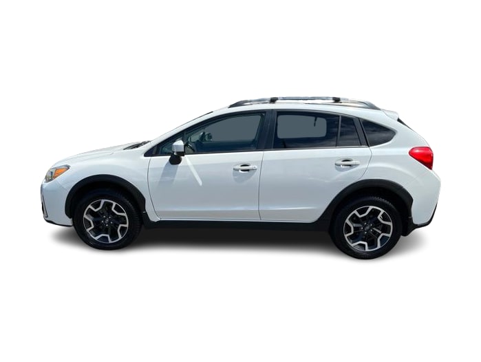 Thumbnail: 2017 Subaru Crosstrek - 3