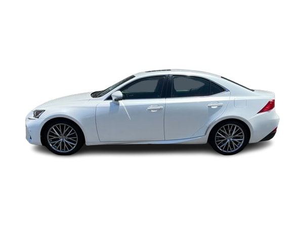 Thumbnail: 2018 Lexus IS - 3