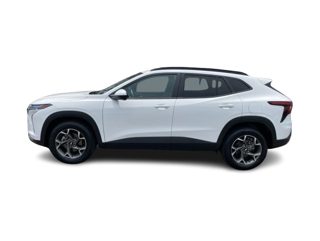 Thumbnail: 2024 Chevrolet Trax - 3