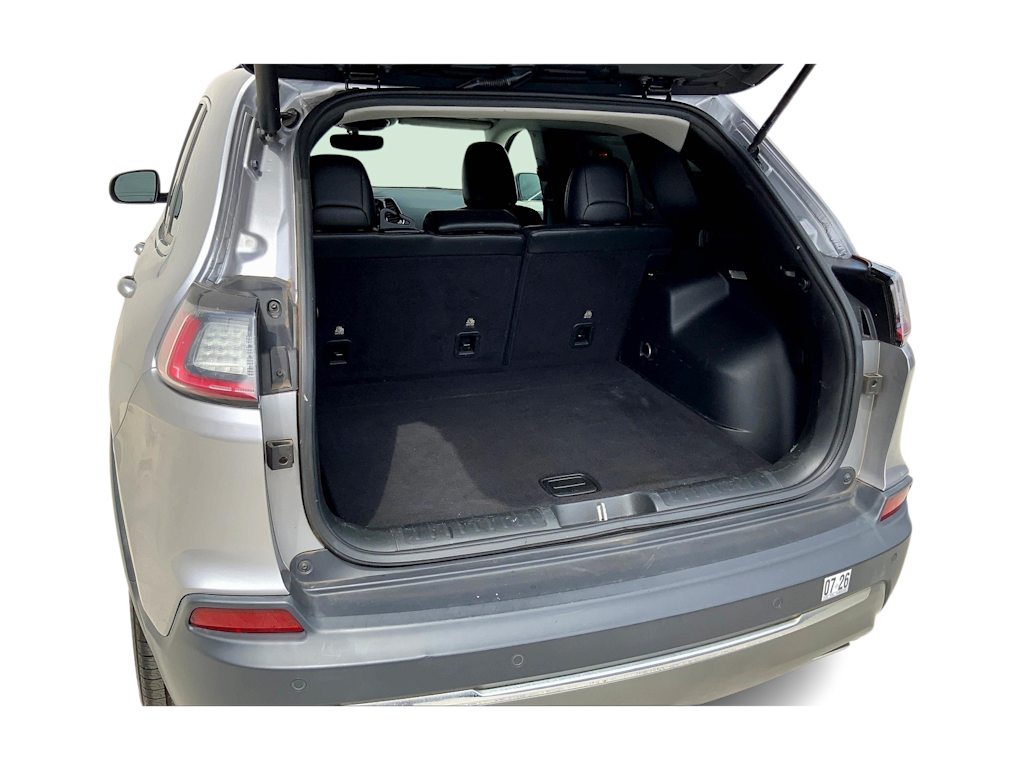 Thumbnail: 2019 Jeep Cherokee - 18