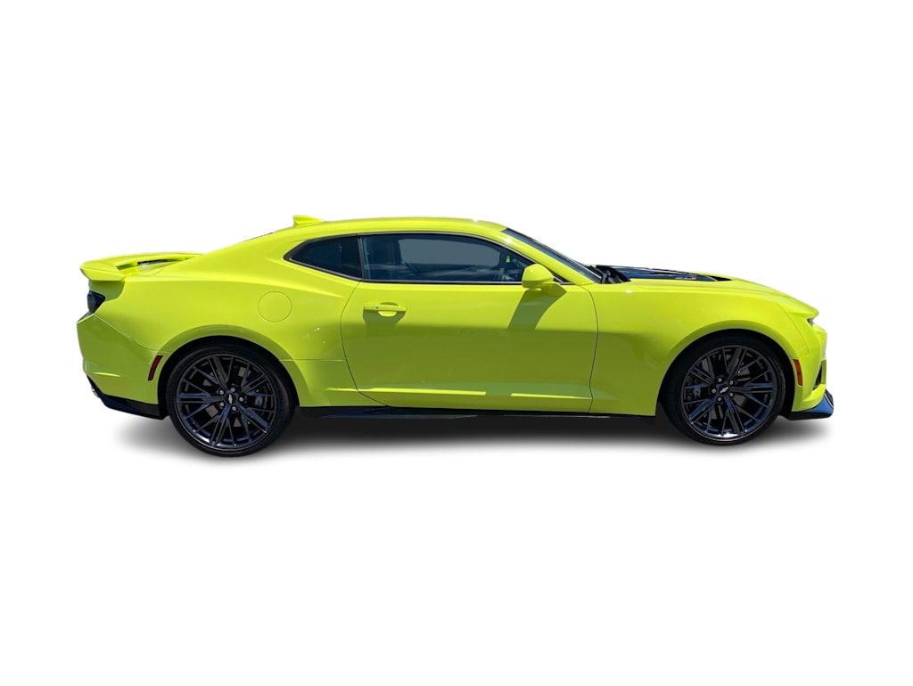 Thumbnail: 2019 Chevrolet Camaro - 3