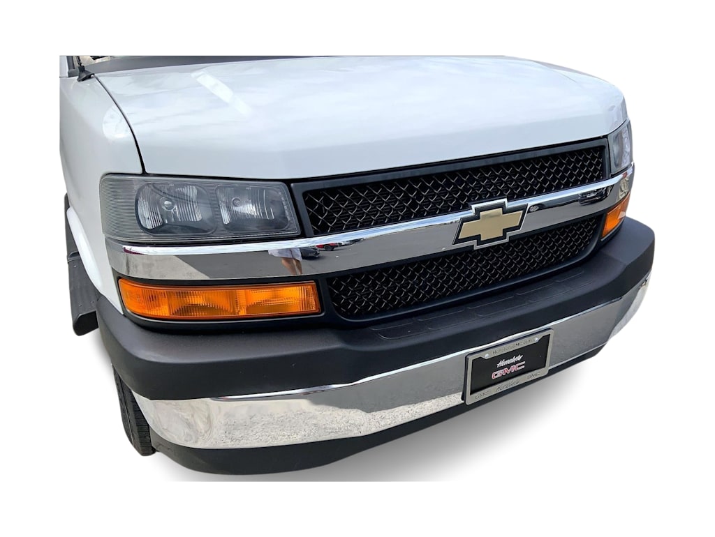 Thumbnail: 2019 Chevrolet Express - 32