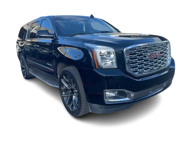 2020 GMC Yukon XL Denali 8