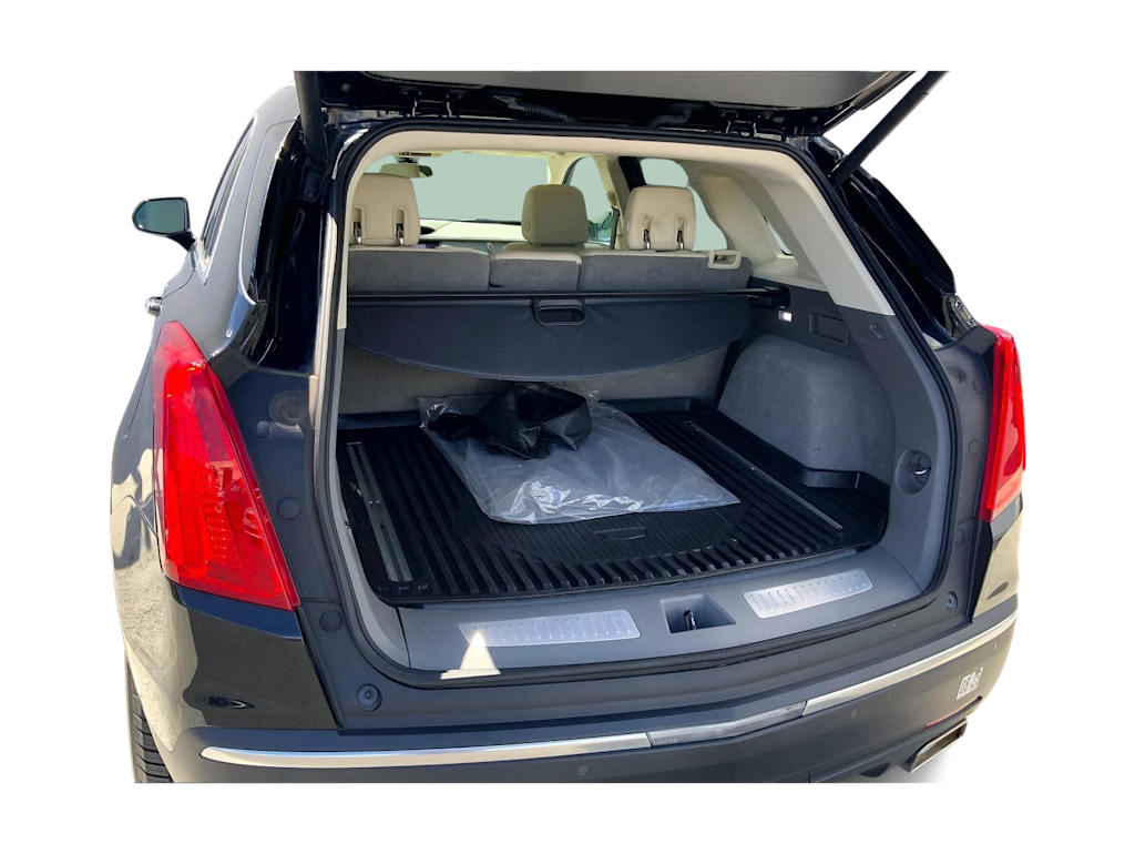Thumbnail: 2017 Cadillac XT5 - 18