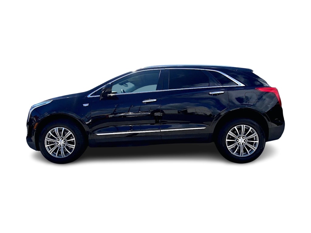 Thumbnail: 2017 Cadillac XT5 - 3