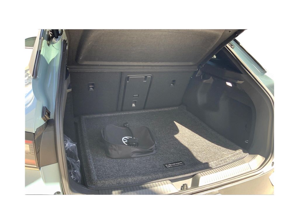 Thumbnail: 2025 Volkswagen ID.4 - 18