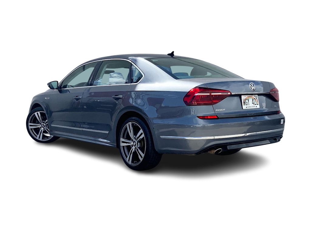 Thumbnail: 2017 Volkswagen Passat - 4