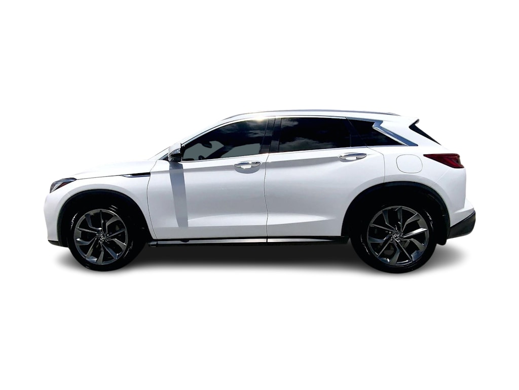 Thumbnail: 2019 INFINITI QX50 - 3